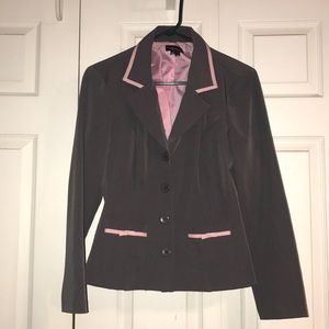 Suit with matching skirt